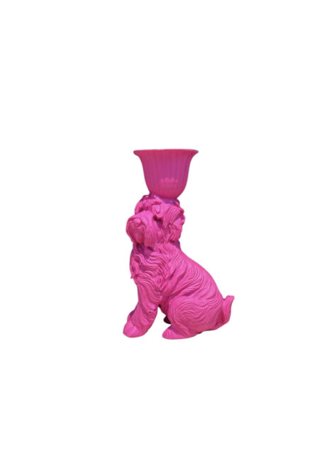 Fuchsia sier kandelaar met hond