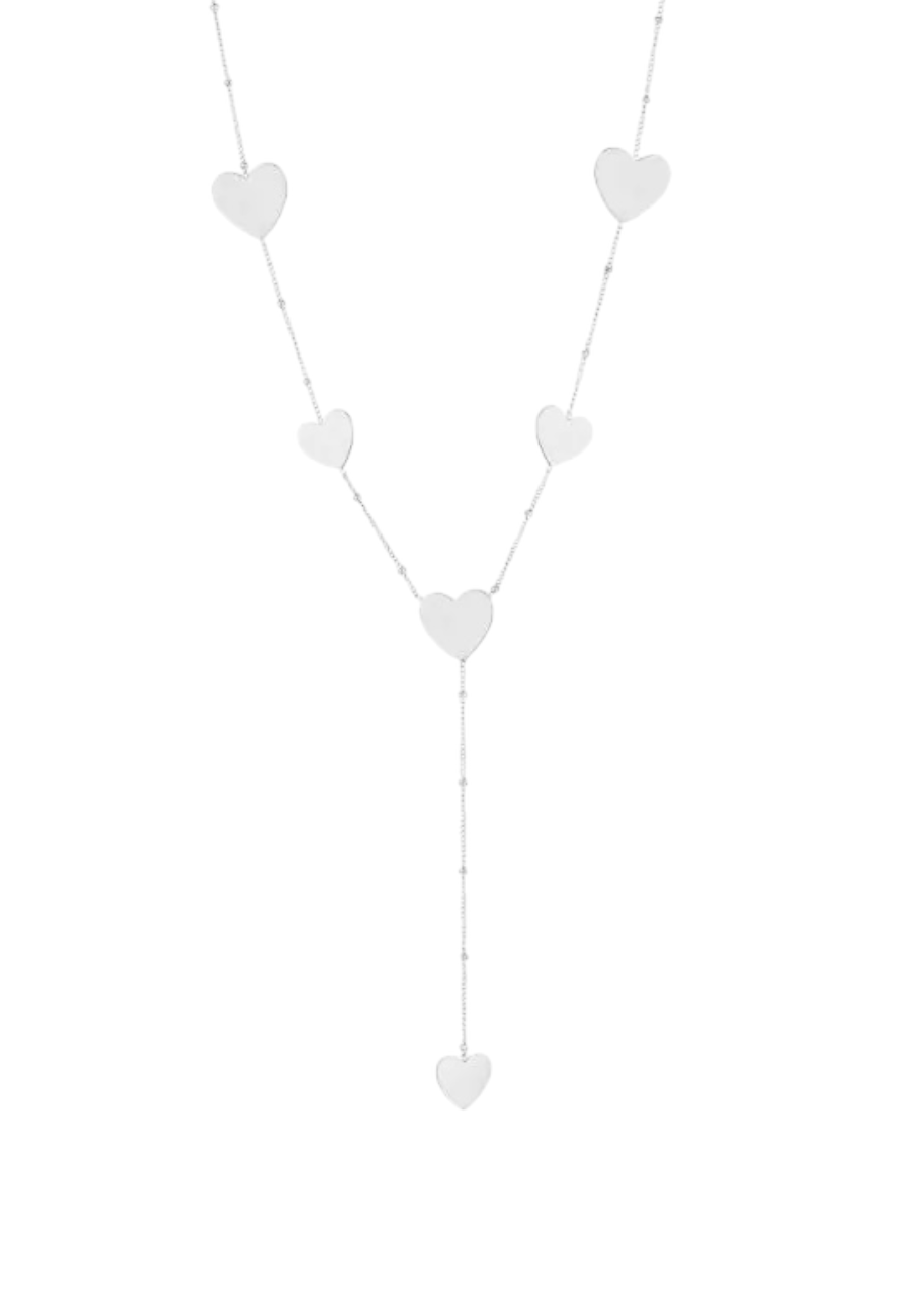 Zilverkleurige ketting met hartjes