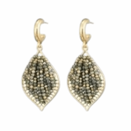 Goudkleurige oorbellen met kraaltjes, groen