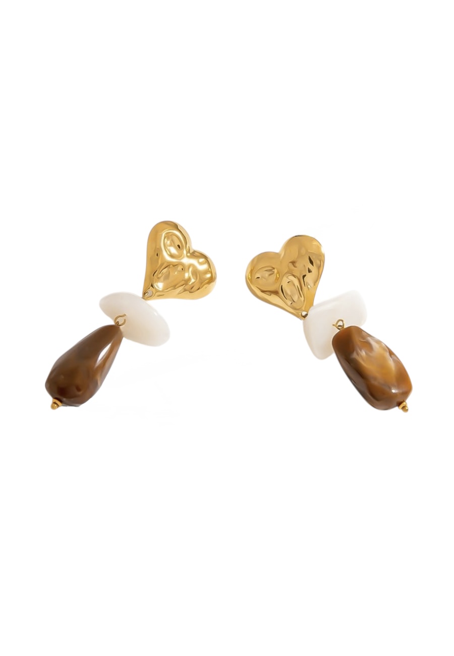 Goudkleurige statement oorbellen met hartje en kraal