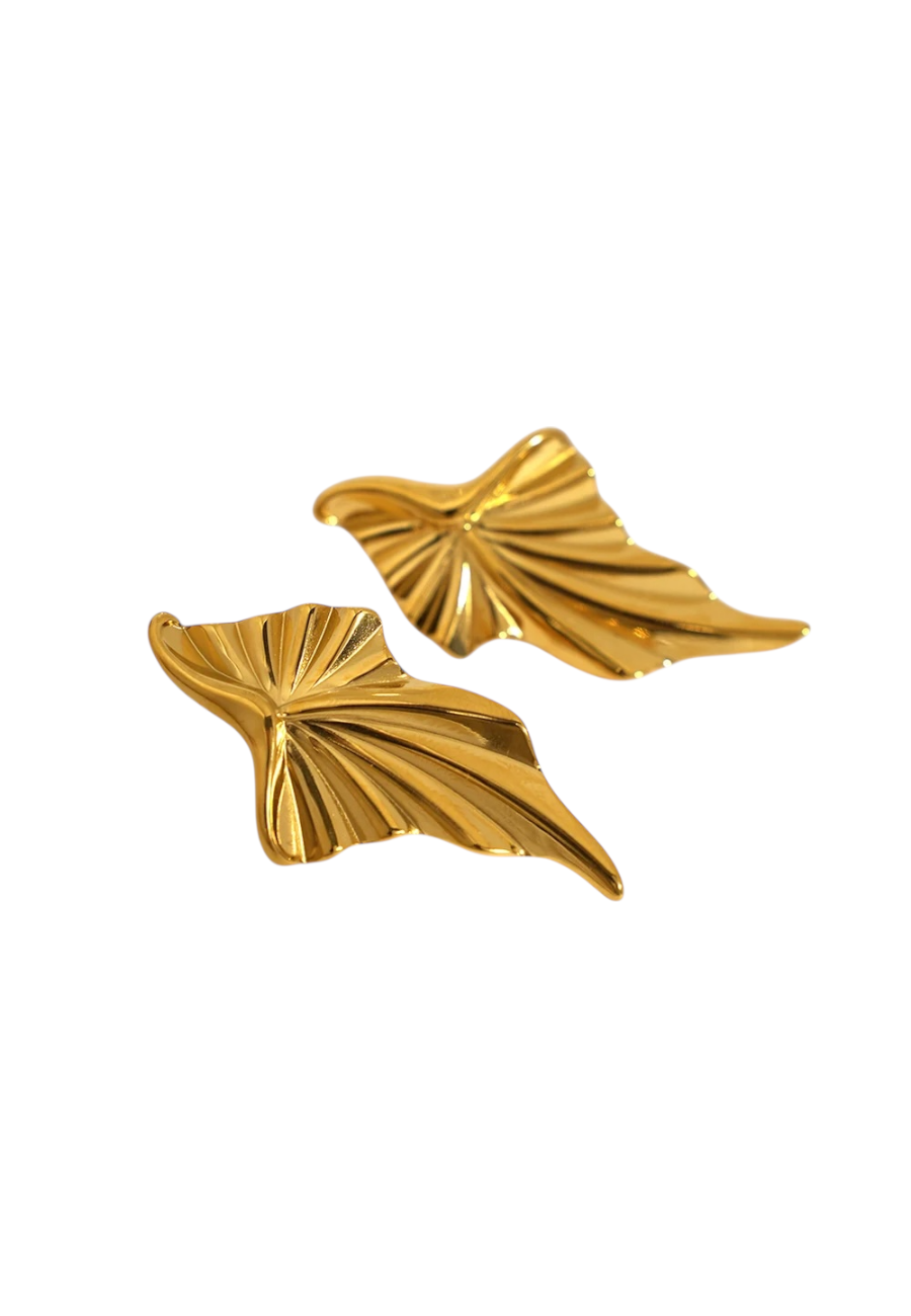 Goudkleurige oorbellen