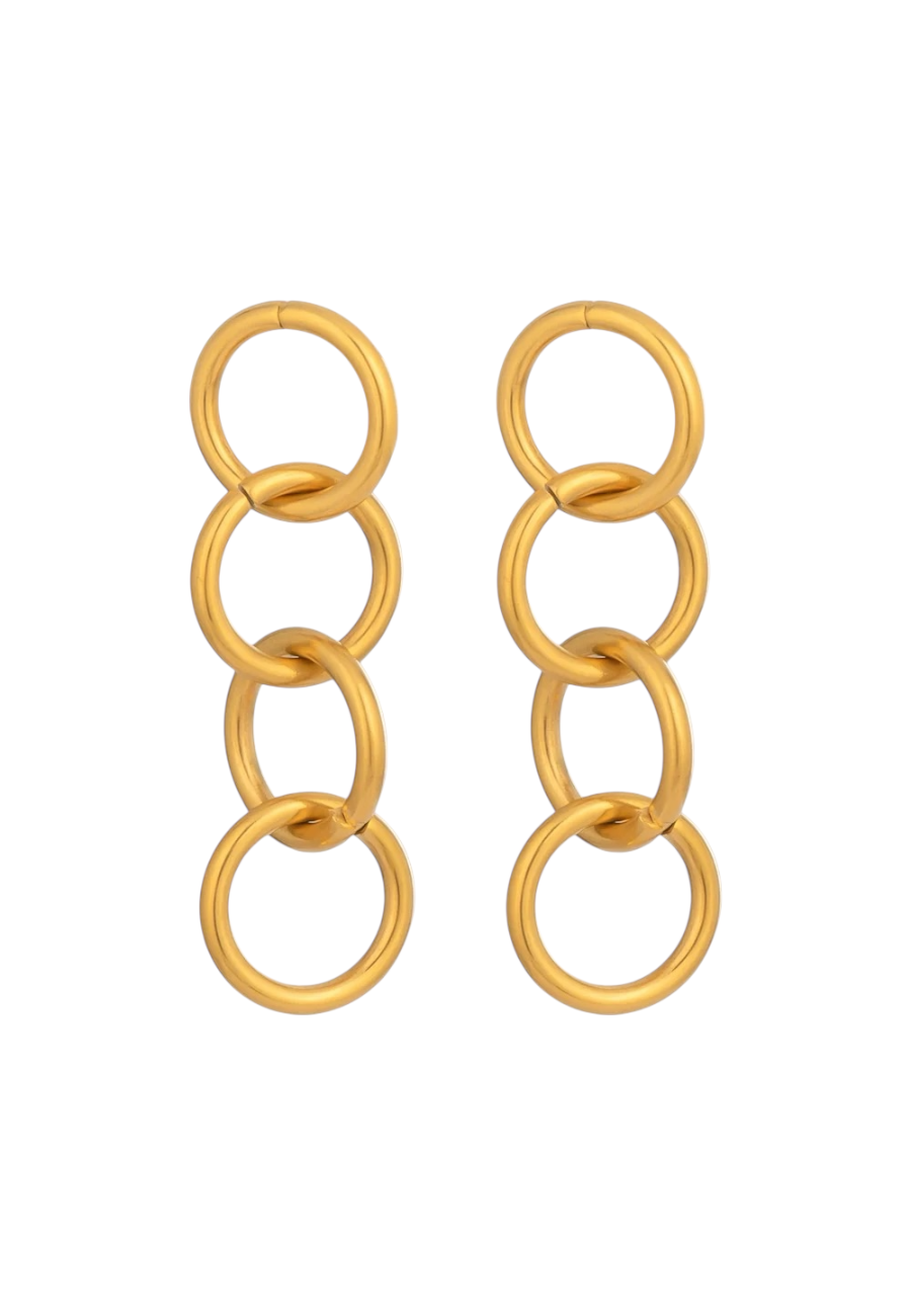 Goudkleurige oorbellen