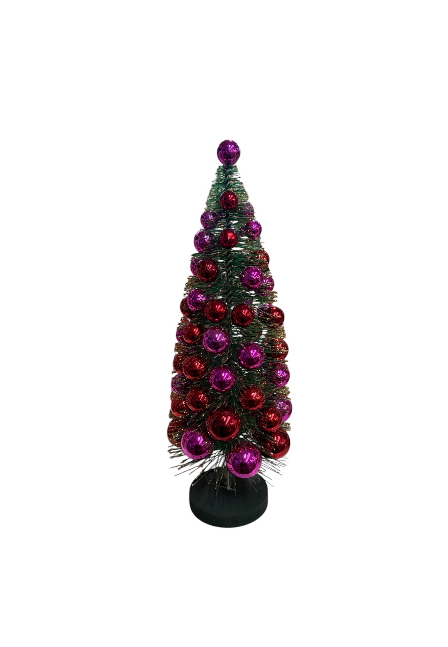 Kerstboom met gekleurde balletjes