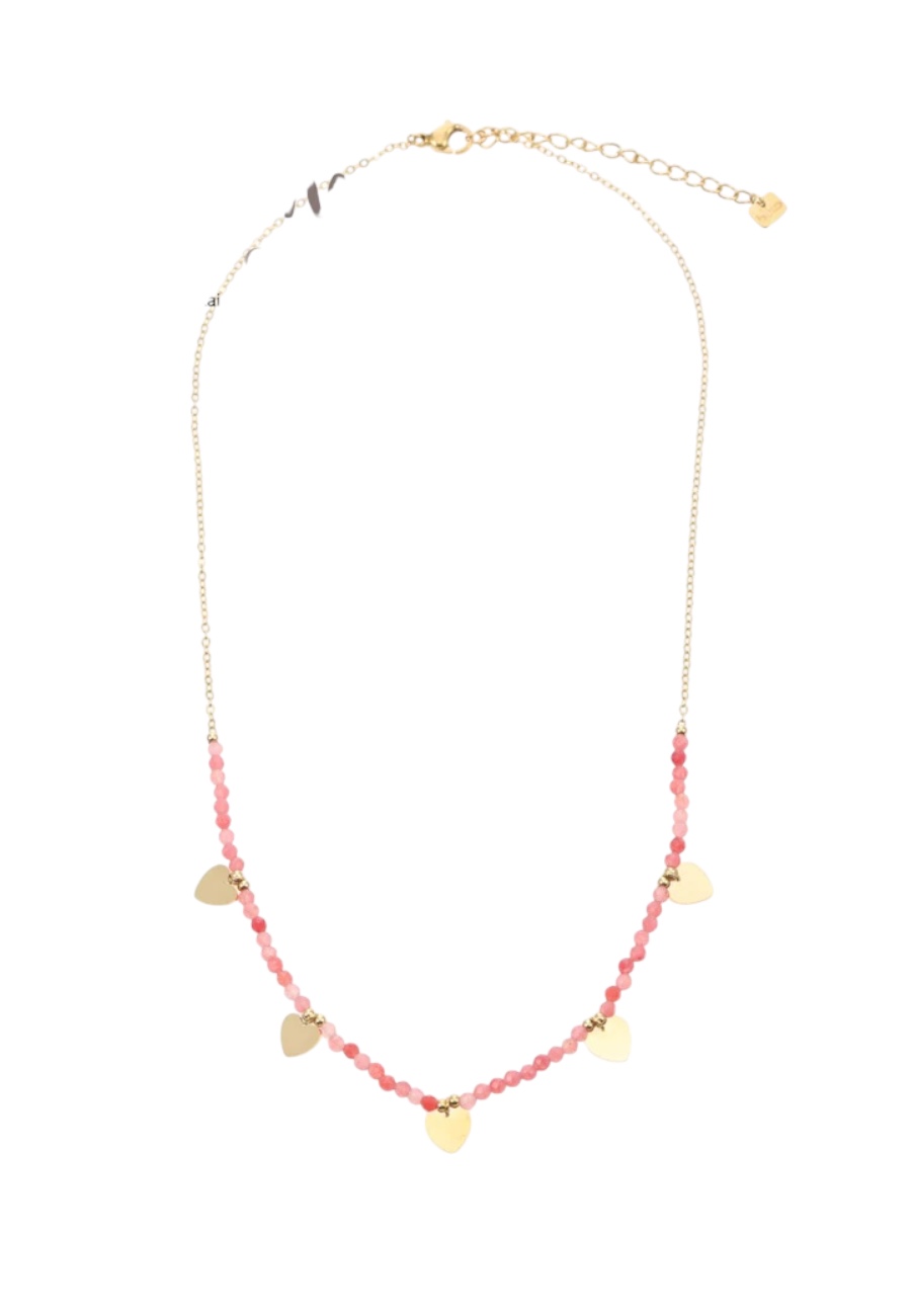 Goudkleurig kettinkje met kraaltjes en hartjes