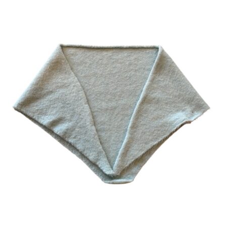 Wollig knoop shawltje