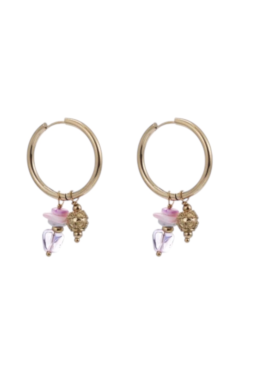 Kleine oorbelletjes met leuke gekleurde kraaltjes