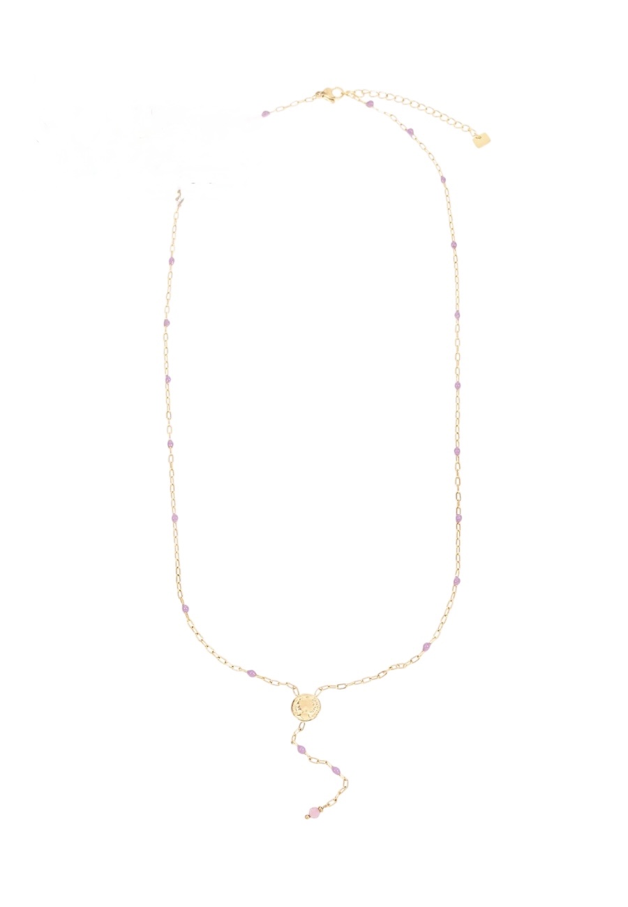 Korte goudkleurige ketting met bedeltjes