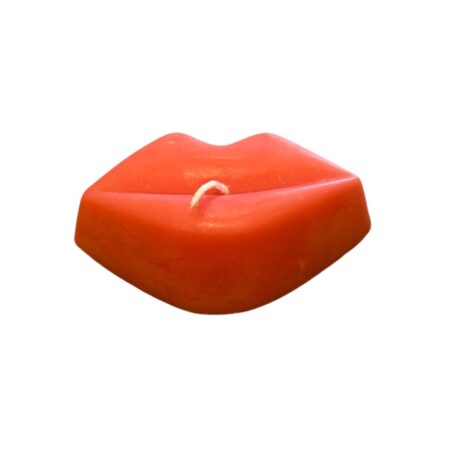 Rode kaars in vorm van mond/kusje