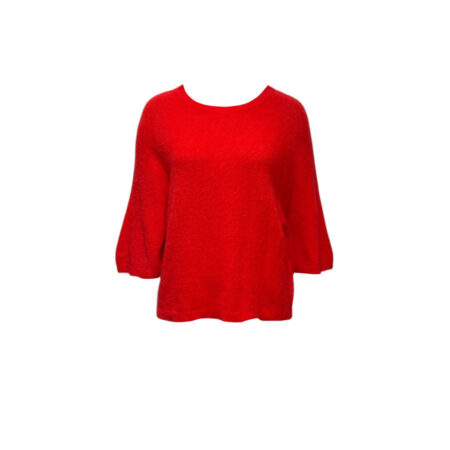 Rood zacht gebreid truitje