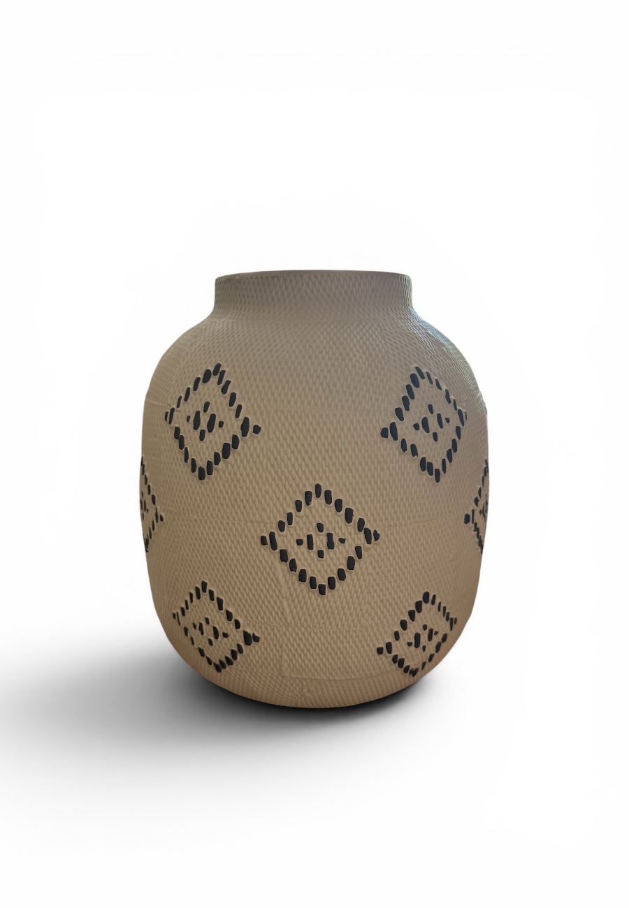 Grote beige vaas met geometrisch patroon