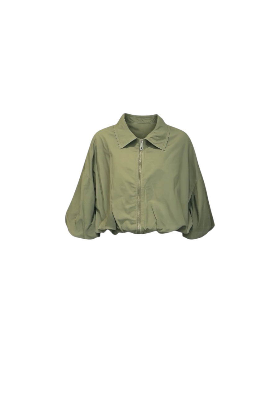 Salie groen kort jasje met 3/4 pofmouwen