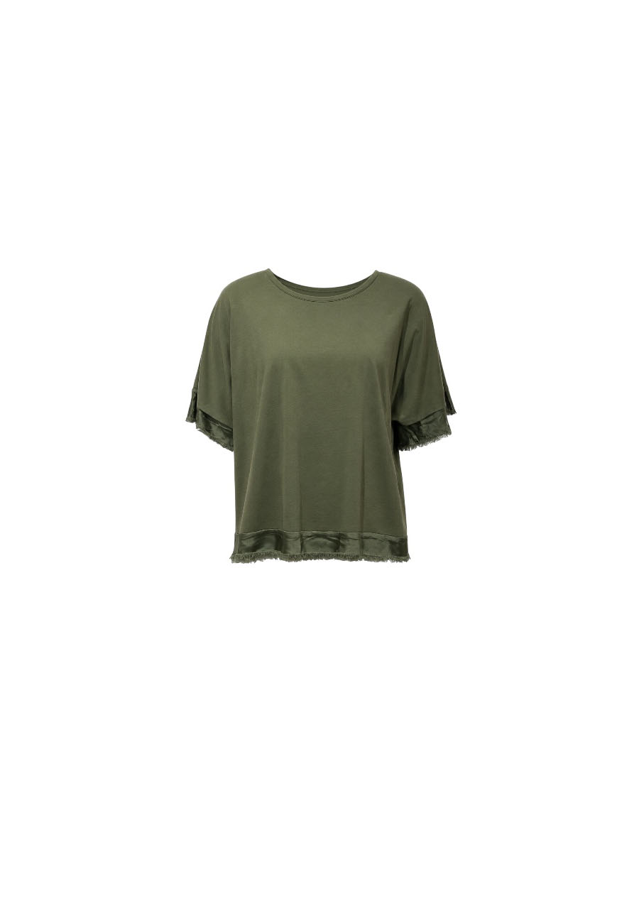 Army groen shirt met knoopjes op de rug
