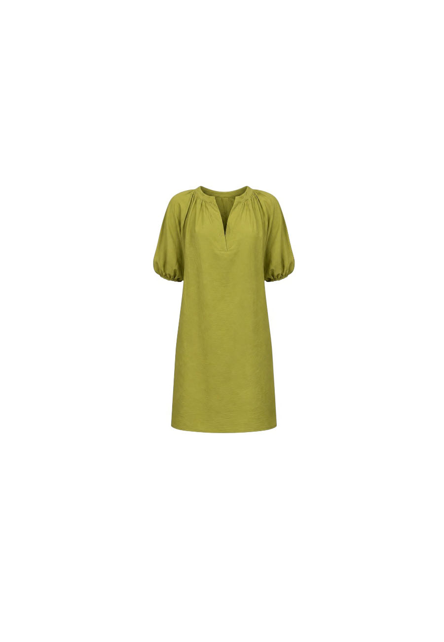 Groen jurkje met pofmouwen