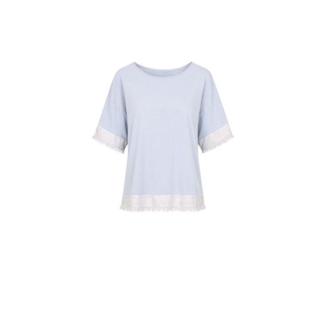Lichtblauw shirt met knoopjes op de rug