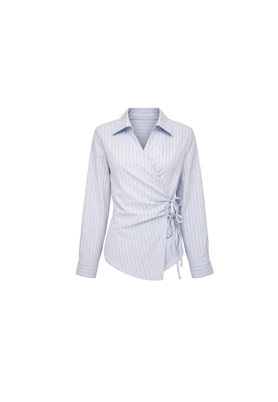 Lichtblauwe overslag blouse