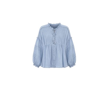 Mooi uitgewerkte blauwe blouse
