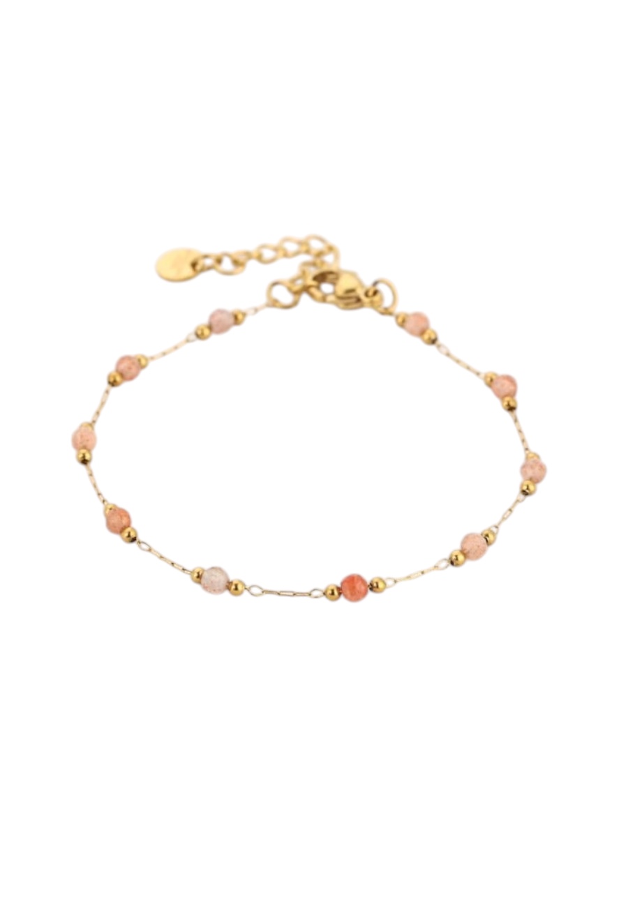 Goudkleurig armbandje met kraaltjes