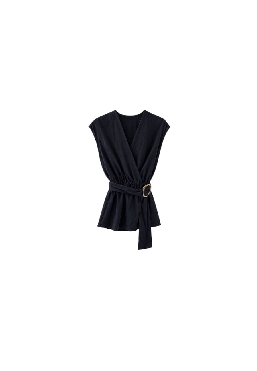 Donkerblauwe mouwloze blouse met ceintuur