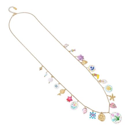 Lange ketting met vrolijke gekleurde bedeltjes