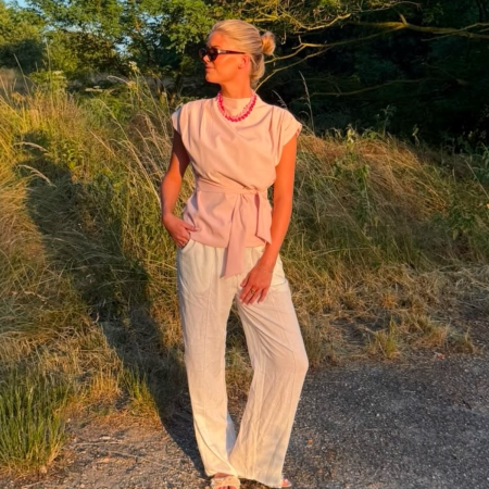 Roze top met strikdetail
